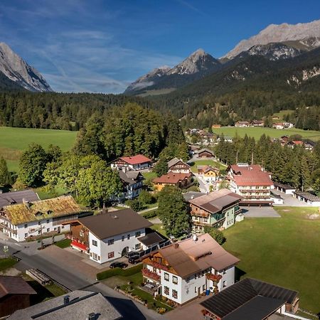 Gaestehaus Schoenberg Leutasch Bagian luar foto
