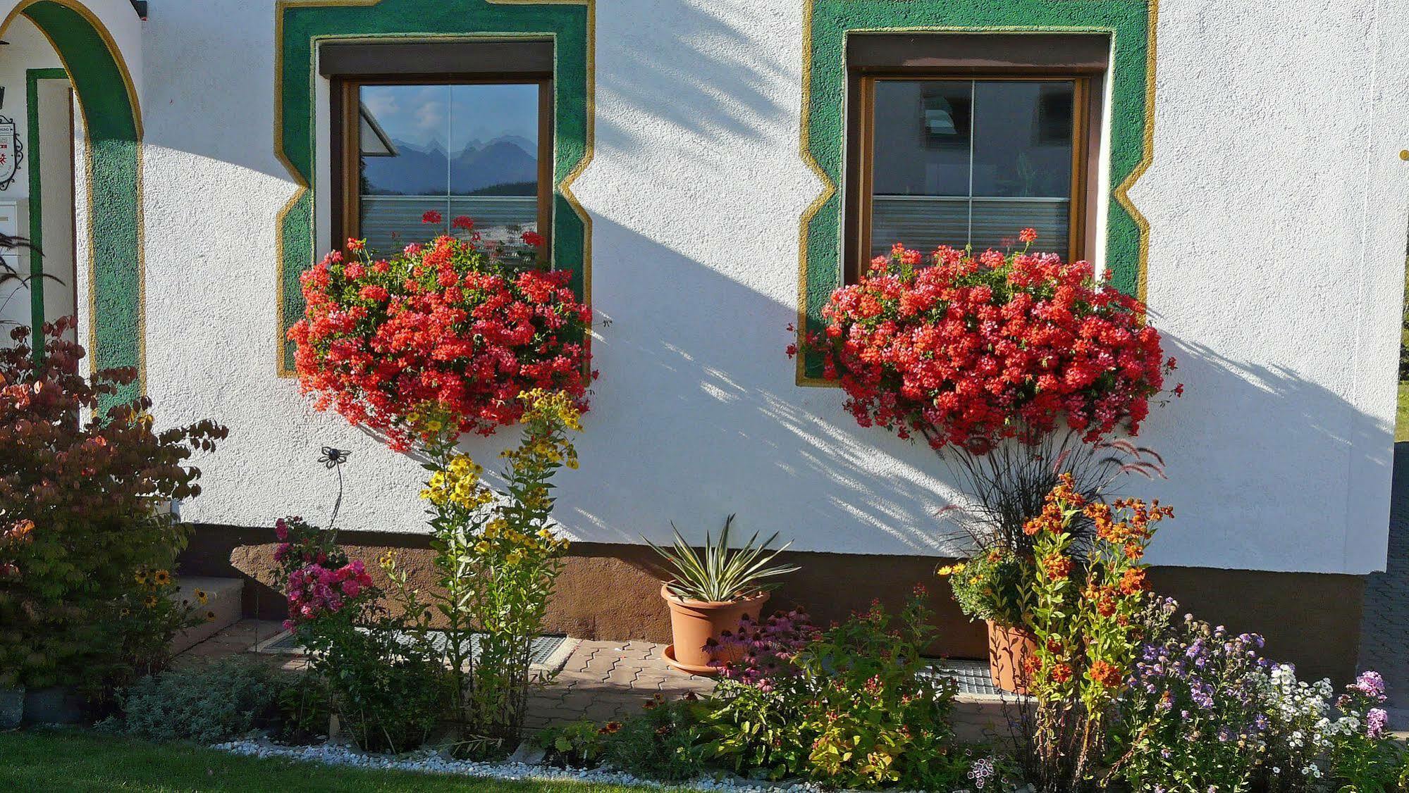 Gaestehaus Schoenberg Leutasch Bagian luar foto